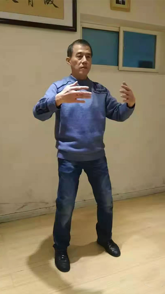 yiquan zhanzhuang senior student cheng bao stance standing practice